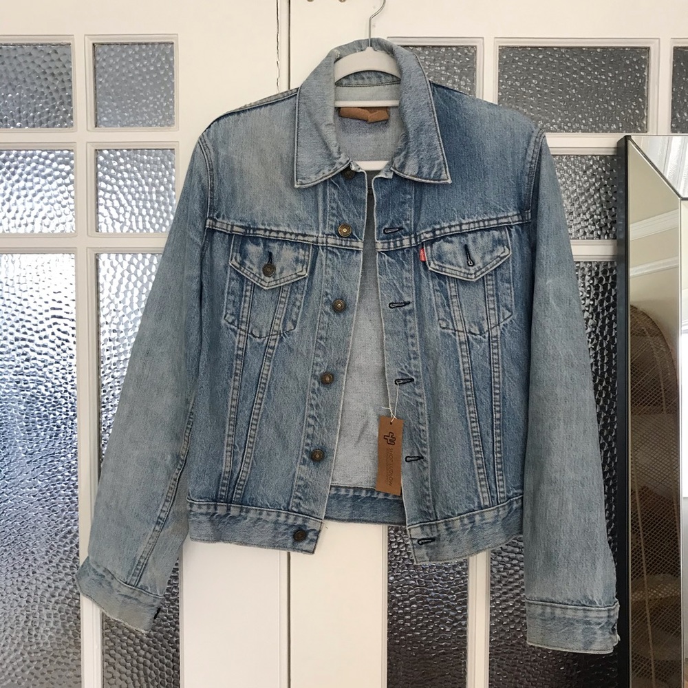 LEVIS VINTAGE DENIM JACKET